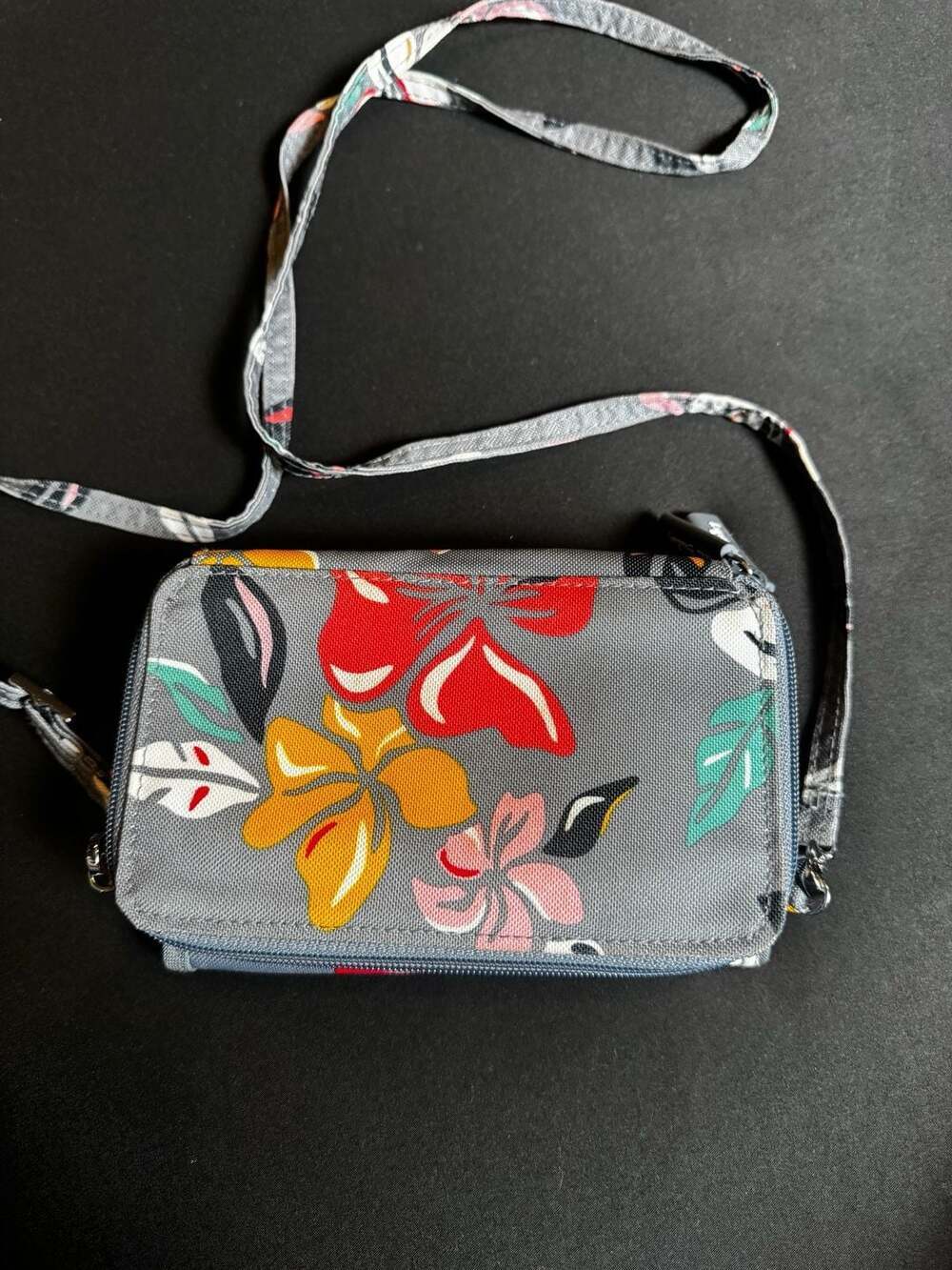 Vera Bradley Coastal Paradise Lighten Up RFID All-In-One Crossbody Wallet - Picture 6 of 8